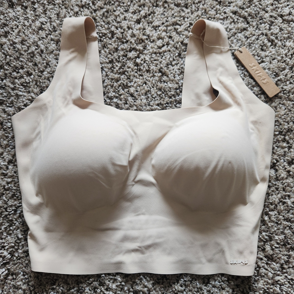 SKIMS SCOOP LONGLINE BRALETTE in SAND